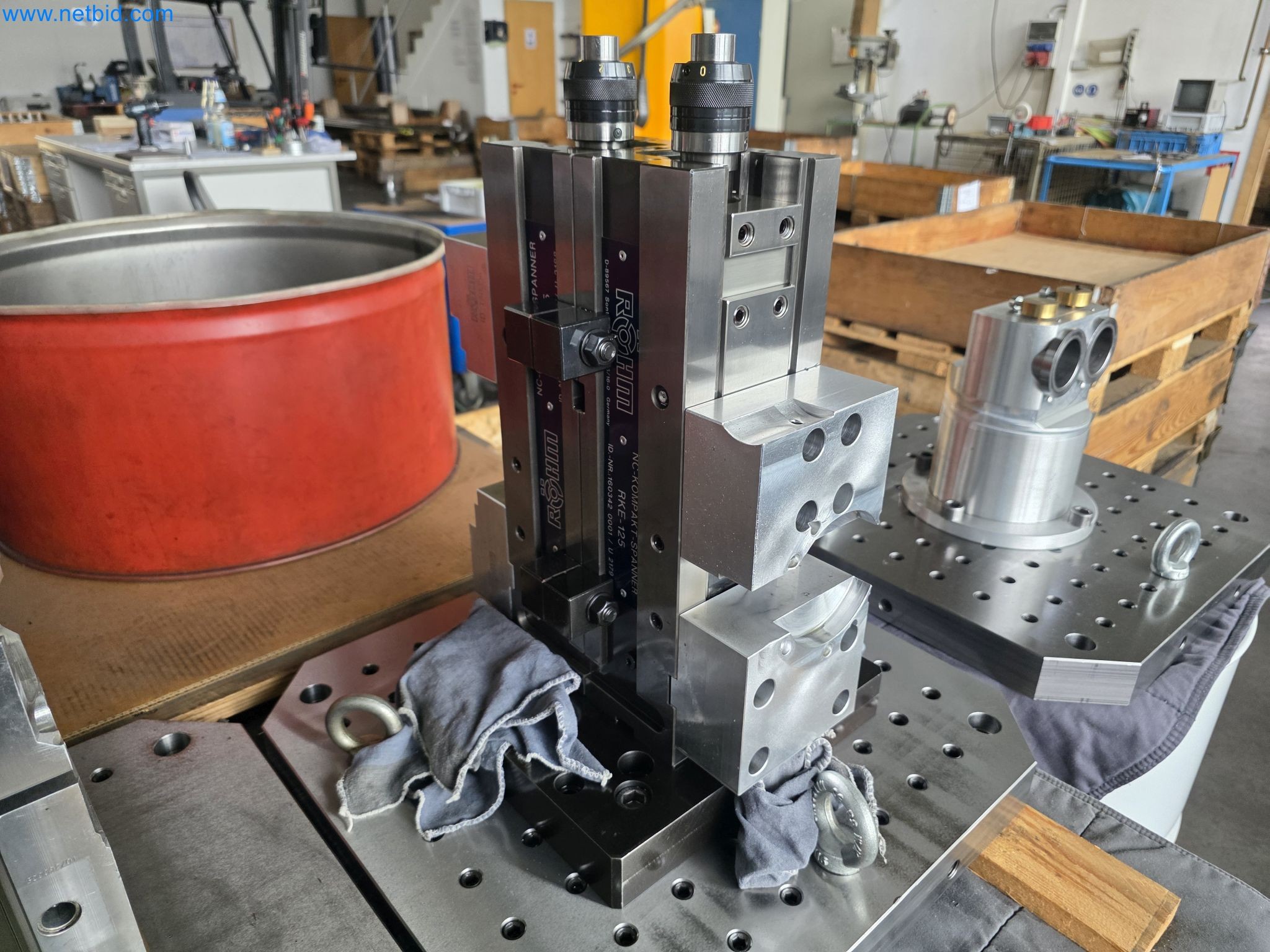 2 Maschinenschraubstöcke / NC-Kompackt-Spanner Röhm RKE-125